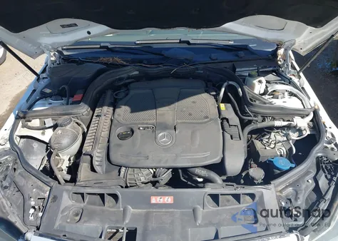 2013 Mercedes-Benz C 300 Sport 4Matic z USA, uszkodzony, nr VIN WDDGF8AB6DR278419